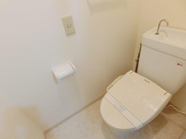 トイレ　別部屋参考写真
