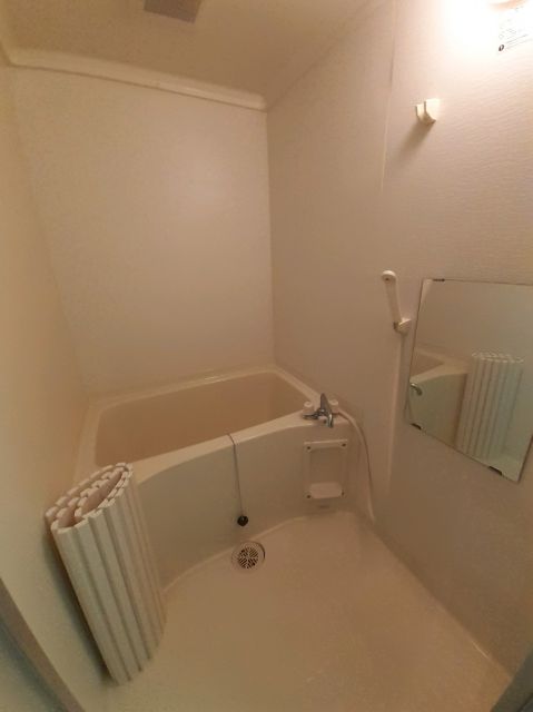グランツ屋島IIIの風呂写真