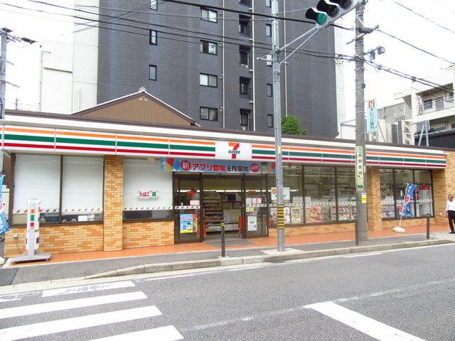 コンビニ　セブンイレブン名古屋泉1丁目店（コンビニ）まで84m