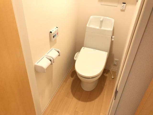 トイレ　シャワー付トイレ