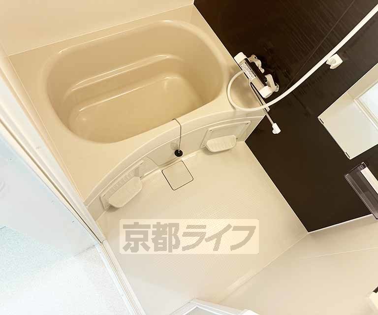 バス・シャワールーム　きれいなバスルームです・