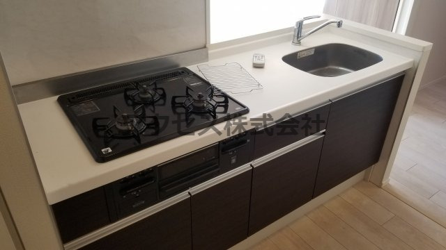 ＪＲ中央線 東中野駅 徒歩11分 10階建 築12年のキッチン写真