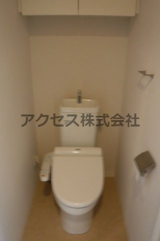 ＪＲ中央線 東中野駅 徒歩11分 10階建 築12年のトイレ写真