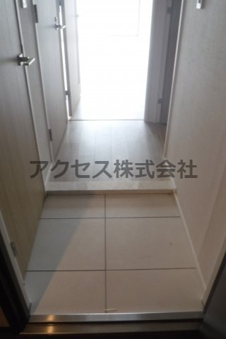 ＪＲ中央線 東中野駅 徒歩11分 10階建 築12年の玄関写真