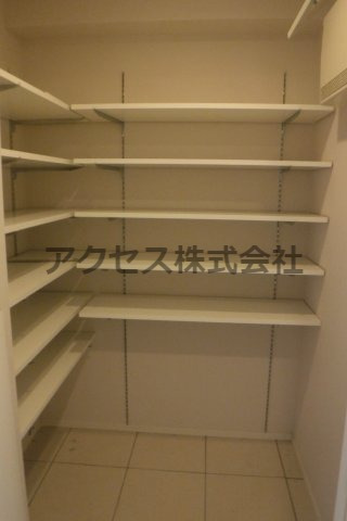 ＪＲ中央線 東中野駅 徒歩11分 10階建 築12年の内装写真