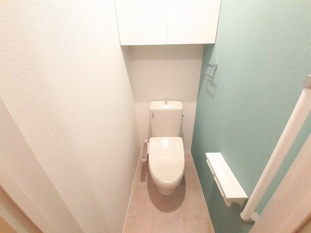 東武伊勢崎線 蒲生駅 徒歩14分 2階建 築5年のトイレ写真