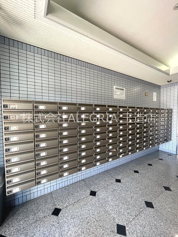 地下鉄千日前線 今里駅 徒歩2分 10階建 築30年の外観写真