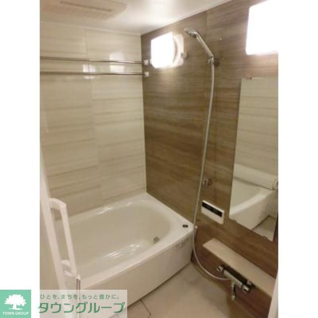 バス・シャワールーム　※写真は同タイプ住戸です。