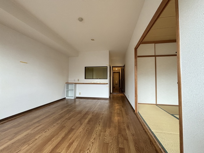 ライオンズマンション長岡天神の居間写真