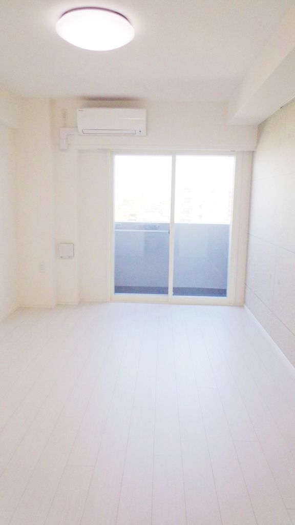 居室・リビング　※同タイプの別のお部屋です。
