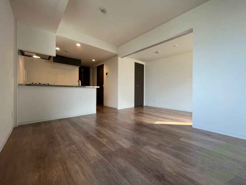 居室・リビング　広くてキレイなお部屋が広がっていて、充実した生活が送れそう。