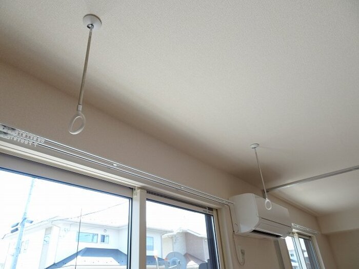 その他設備　雨の日に大活躍の室内物干し