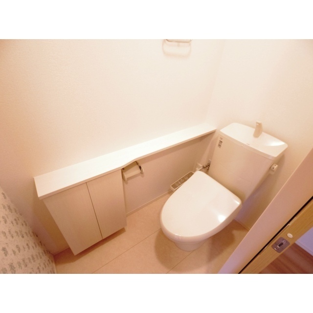 グルナードのトイレ写真