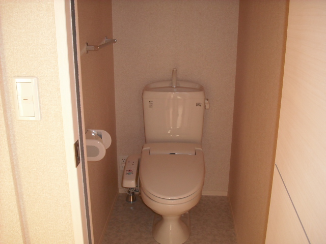 トイレ　ウォシュレット付きです！