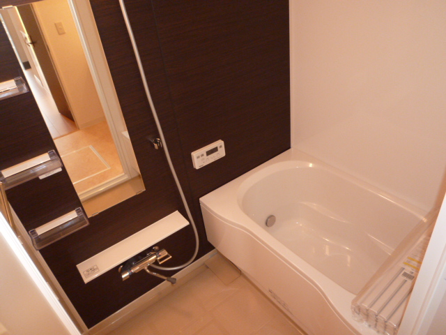 バス・シャワールーム　追い焚きバス