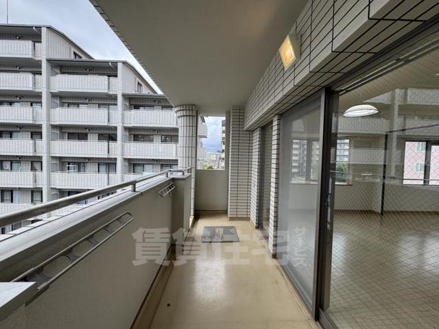 【豊中市上新田のマンションのバルコニー】