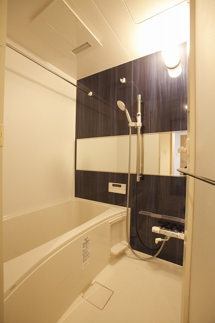 バス・シャワールーム　バス※別部屋参考写真