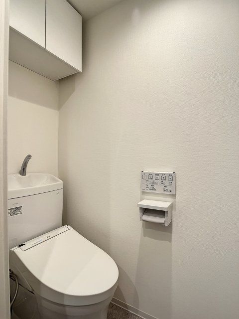 【新宿区山吹町のマンションのトイレ】