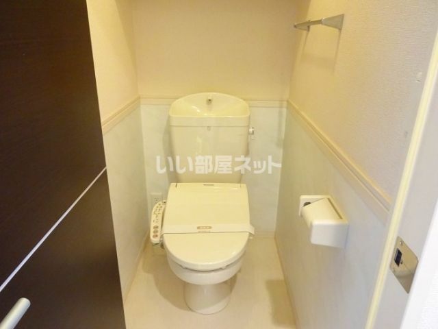 【ルミエールEのトイレ】