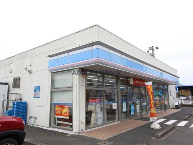 【都城市北原町のアパートのコンビニ】