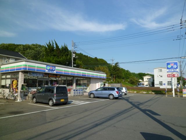 コンビニ　スリーエフ（コンビニ）まで370m