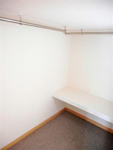 収納　ベッド下収納