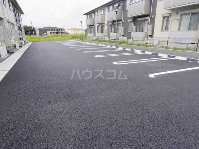 【Ｇｒａｎｄ　Ｗｉｎｄｓ　Ｔｓｕｋｕｂａ　II香取台A26街区の駐車場】