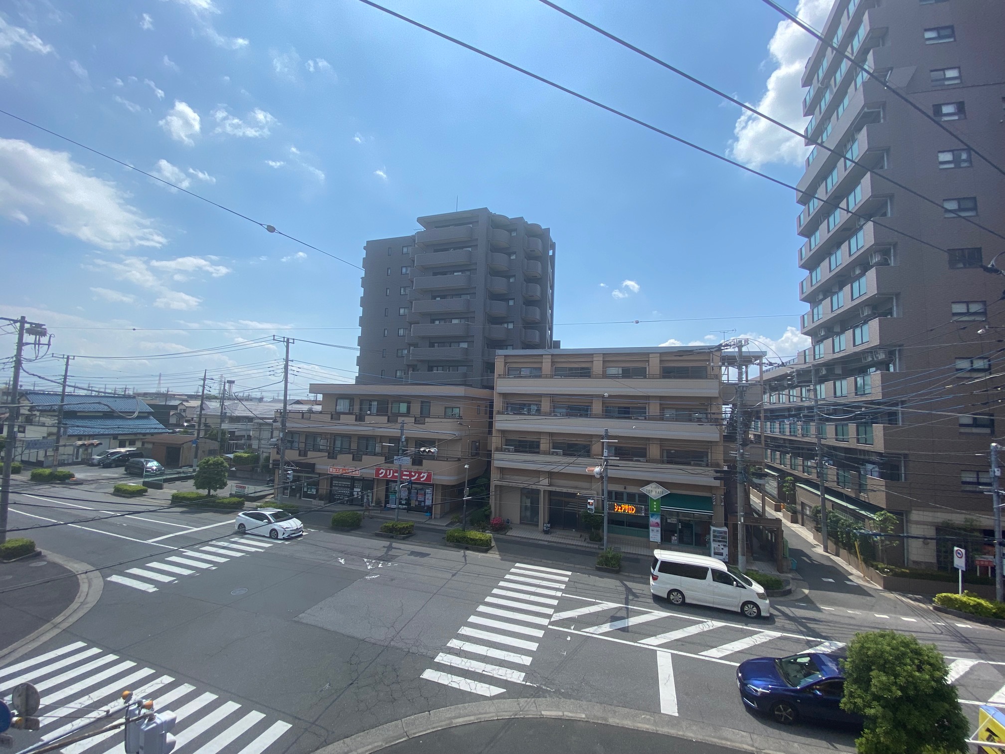 【草加市氷川町のマンションのバルコニー】