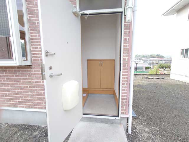 南町二丁目和泉貸家の玄関写真