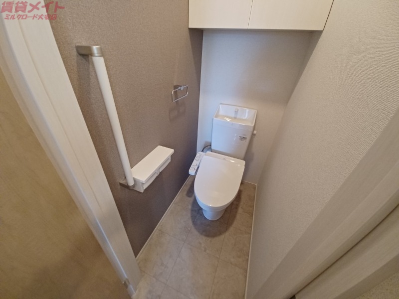 トイレ　同型タイプの画像です