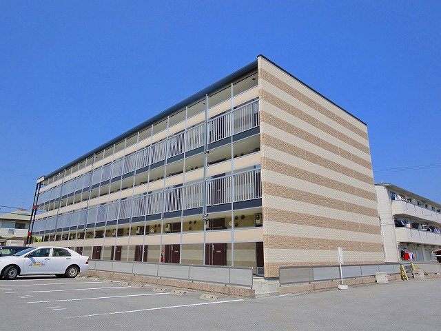 建物外観　外観は落ち着いています