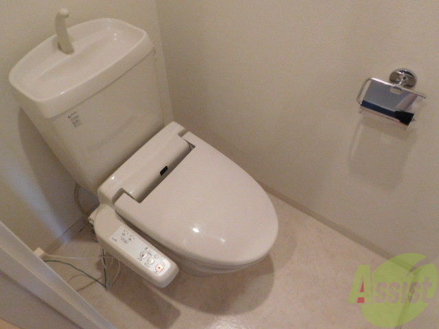 トイレ　ウォシュレット付きで大変綺麗です