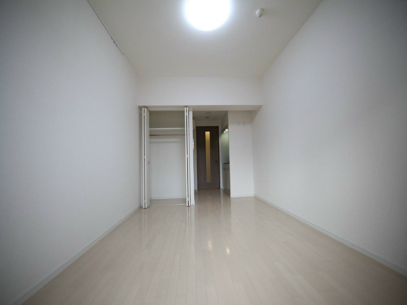 居室・リビング　洋室10帖　クローゼット（収納充実してます）