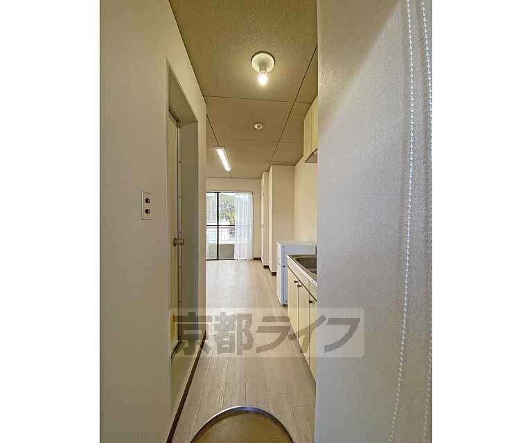 その他部屋・スペース　玄関から見たところです。