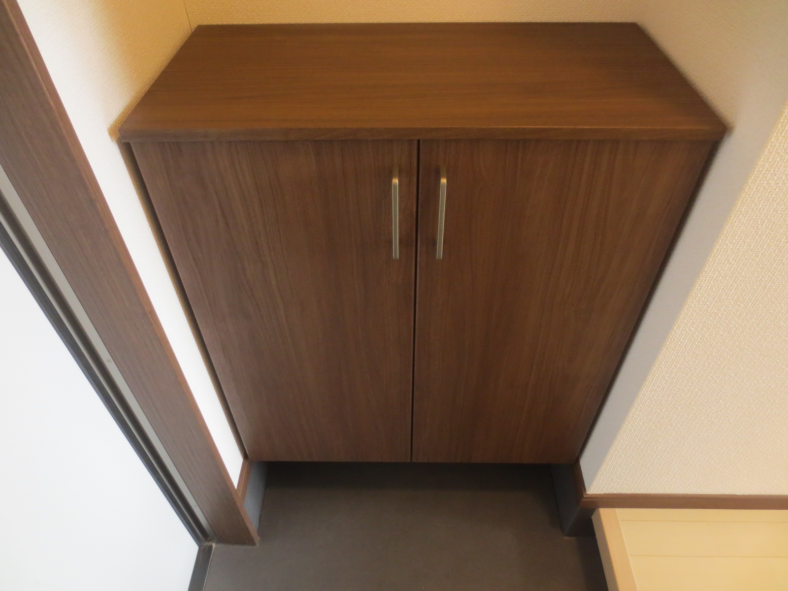 玄関　玄関にシューズボックスがあります！