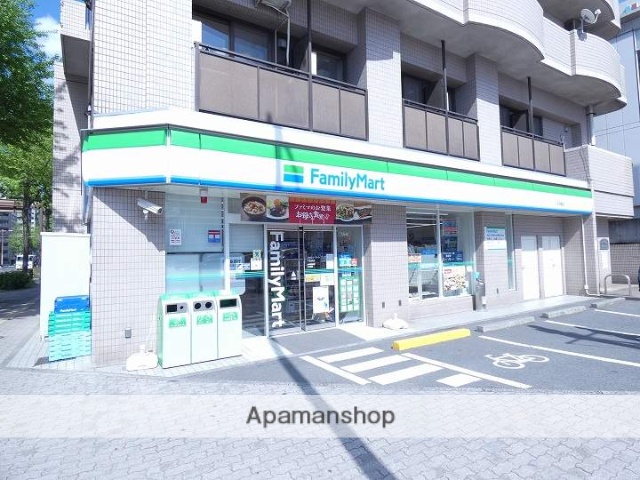 コンビニ　ファミリーマート平田橋店（コンビニ）まで211m