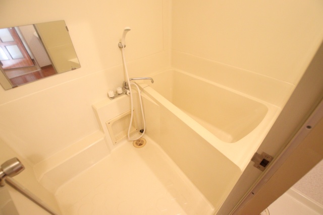 バス・シャワールーム　別室の参考写真です。※現況優先