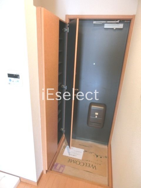 玄関　シューズＢＯＸ完備