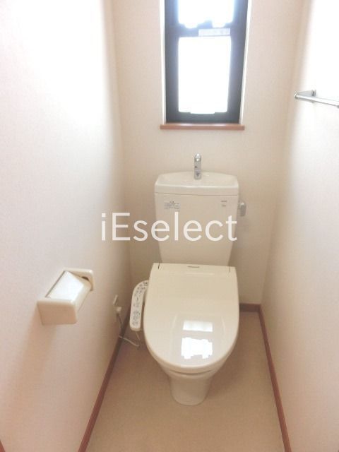 トイレ　ウォシュレット完備