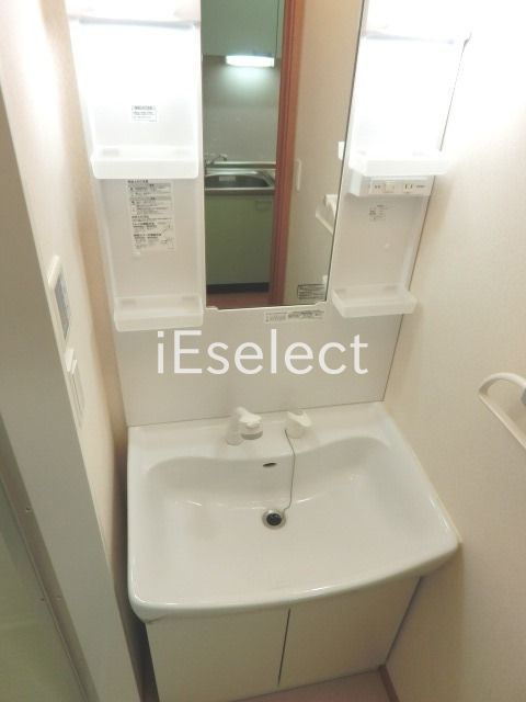 洗面設備　忙しい朝に便利なシャンプードレッサー