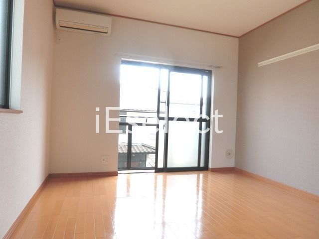 居室・リビング　最上階、角部屋、2面採光、使い勝手良好な居室です