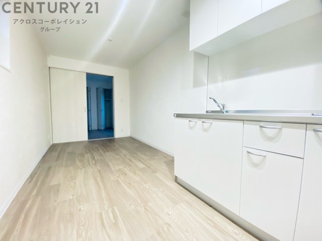 居室・リビング　エアコン設置済み☆