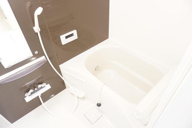 バス・シャワールーム　追焚と浴室乾燥機付きのバスルーム★