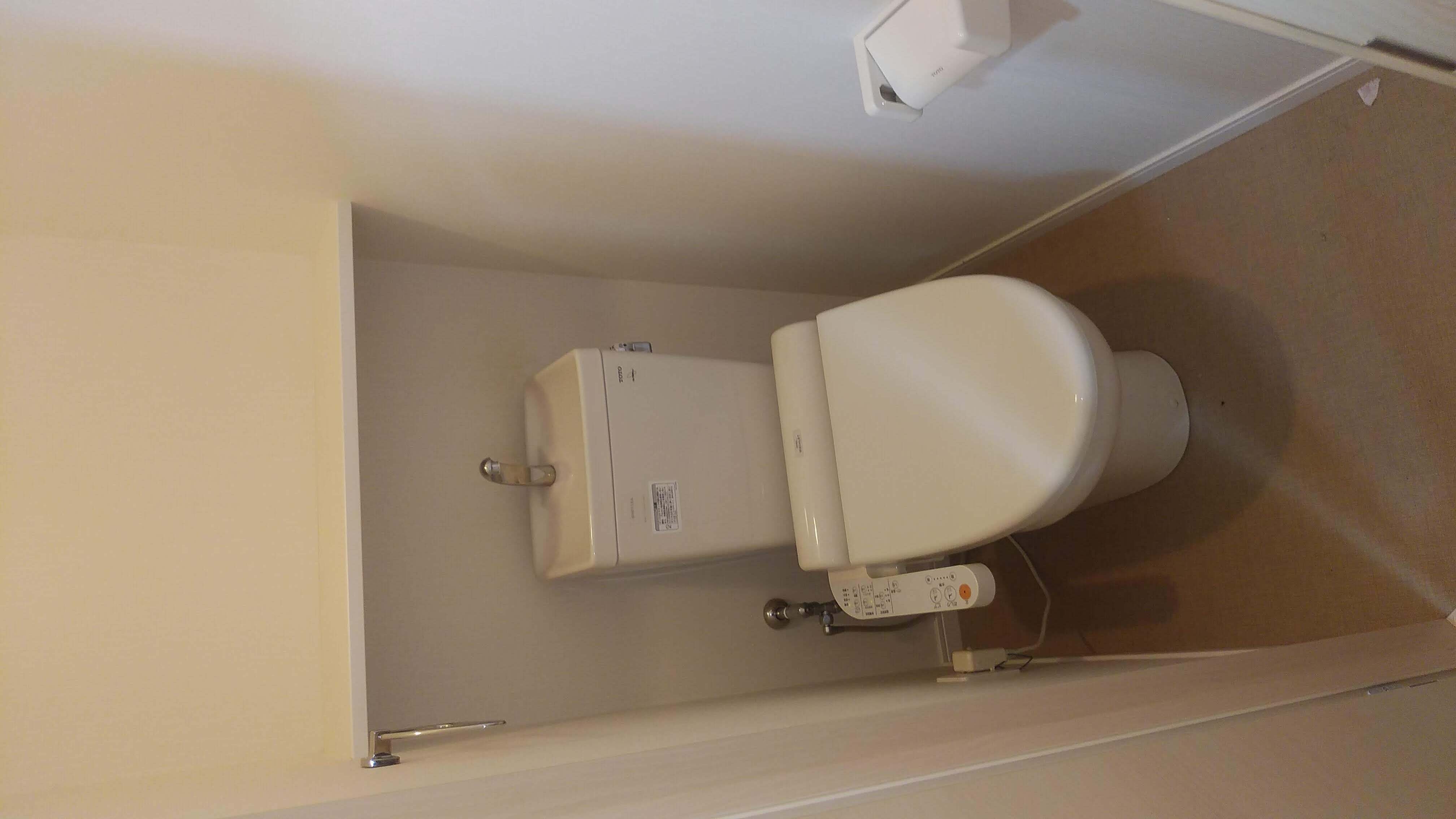 トイレ　※同建物内の別のお部屋の画像です