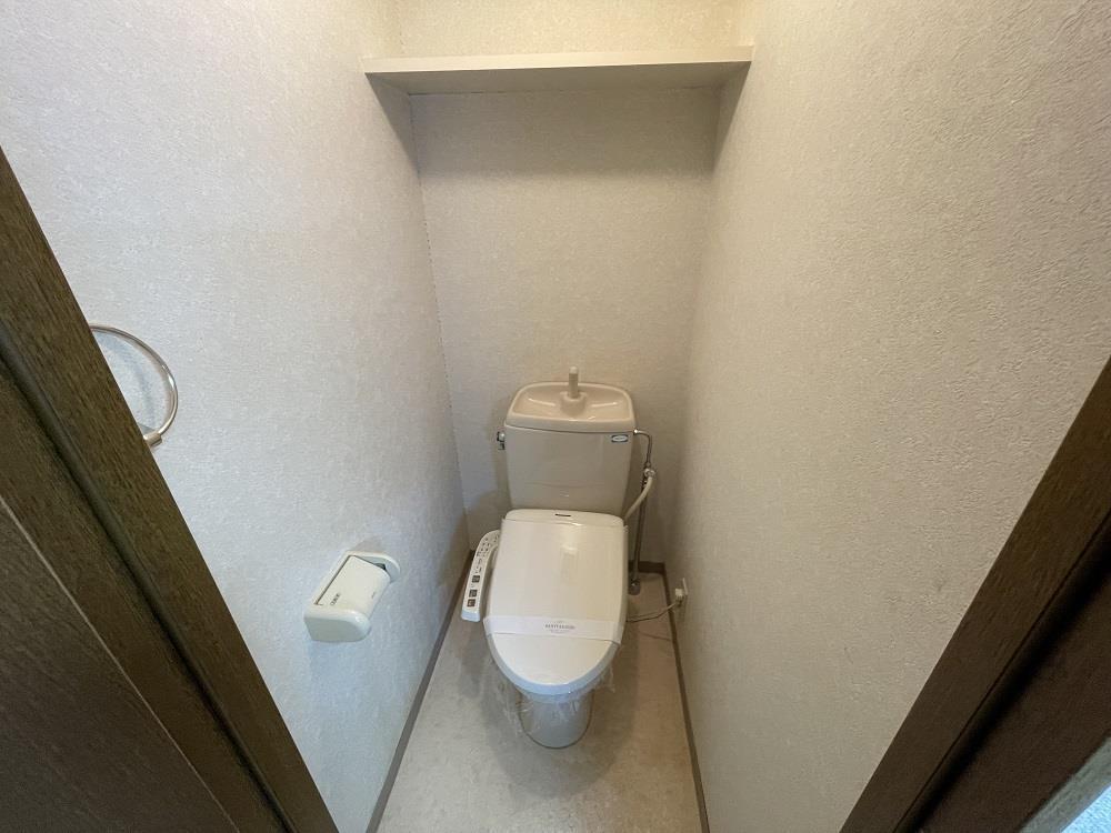 トイレ　温水洗浄暖房便座