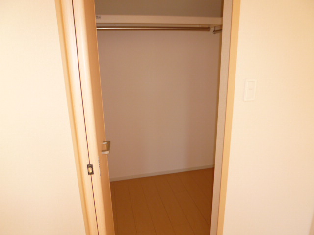 収納　ウォークインクローゼット