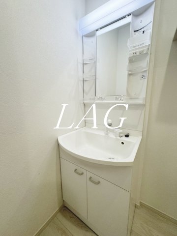 洗面設備　独立洗面台です。