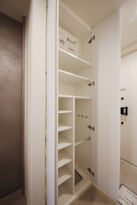 玄関　シューズボックス付玄関※同タイプ参考写真