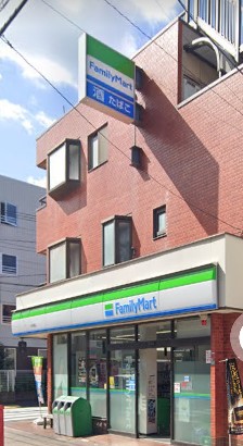 コンビニ　ファミリーマート 中村南店（コンビニ）まで136m