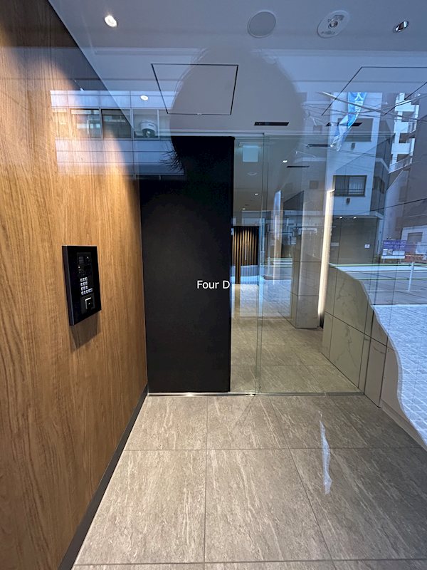 ロビー　★先行申込・見学予約受付中★